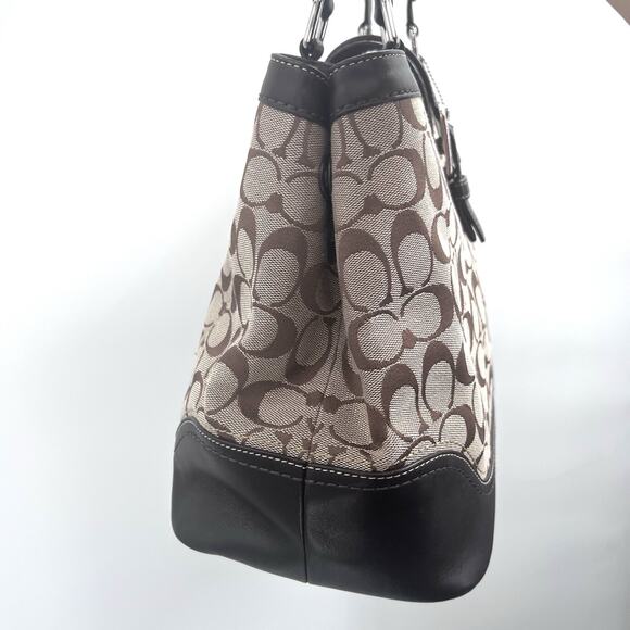 Coach Hampton Shoulder Handbag Purse Brown Signature C Jacquard & Leather - Picture 4 of 13